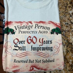 Gildan Vintage Person Perfectly Aged T-Shirt - Cream and Red